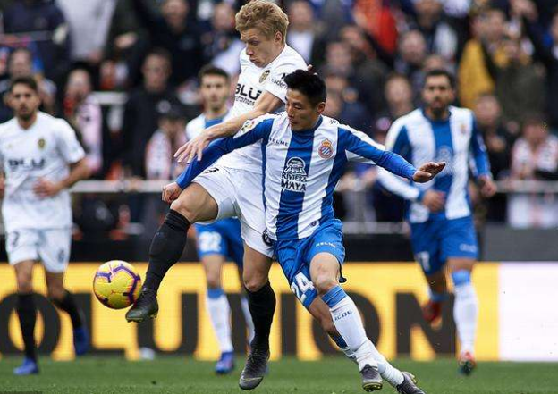 包含转折点！达拉斯独行侠扳平良机，欧联今晨攻防权衡，压力陡增，球探报告显示潜力的词条